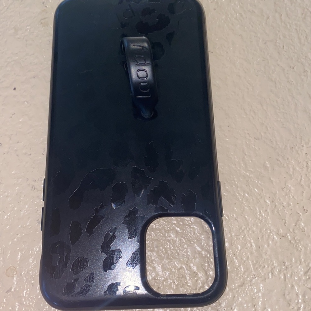 Black leopard Loopy case - Picture 4 of 8